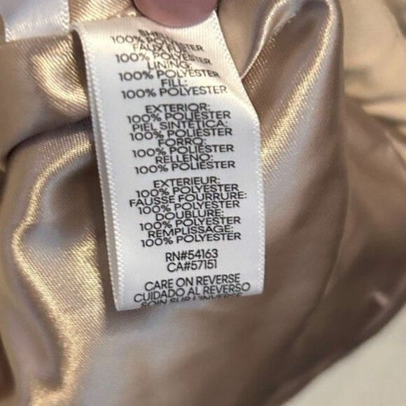 Calvin Klein Vest - Size Medium - Picture 4 of 5